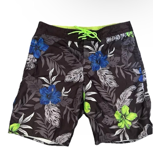 Men’s American Eagle Floral Swim Trunks Size Medium - Picture 1 of 3